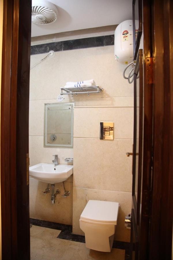 Hotel Dev Residency Vrindavan Luaran gambar